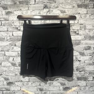 EUC Ocean Lily Maternity Black Women's Athletic Shorts Size Medium